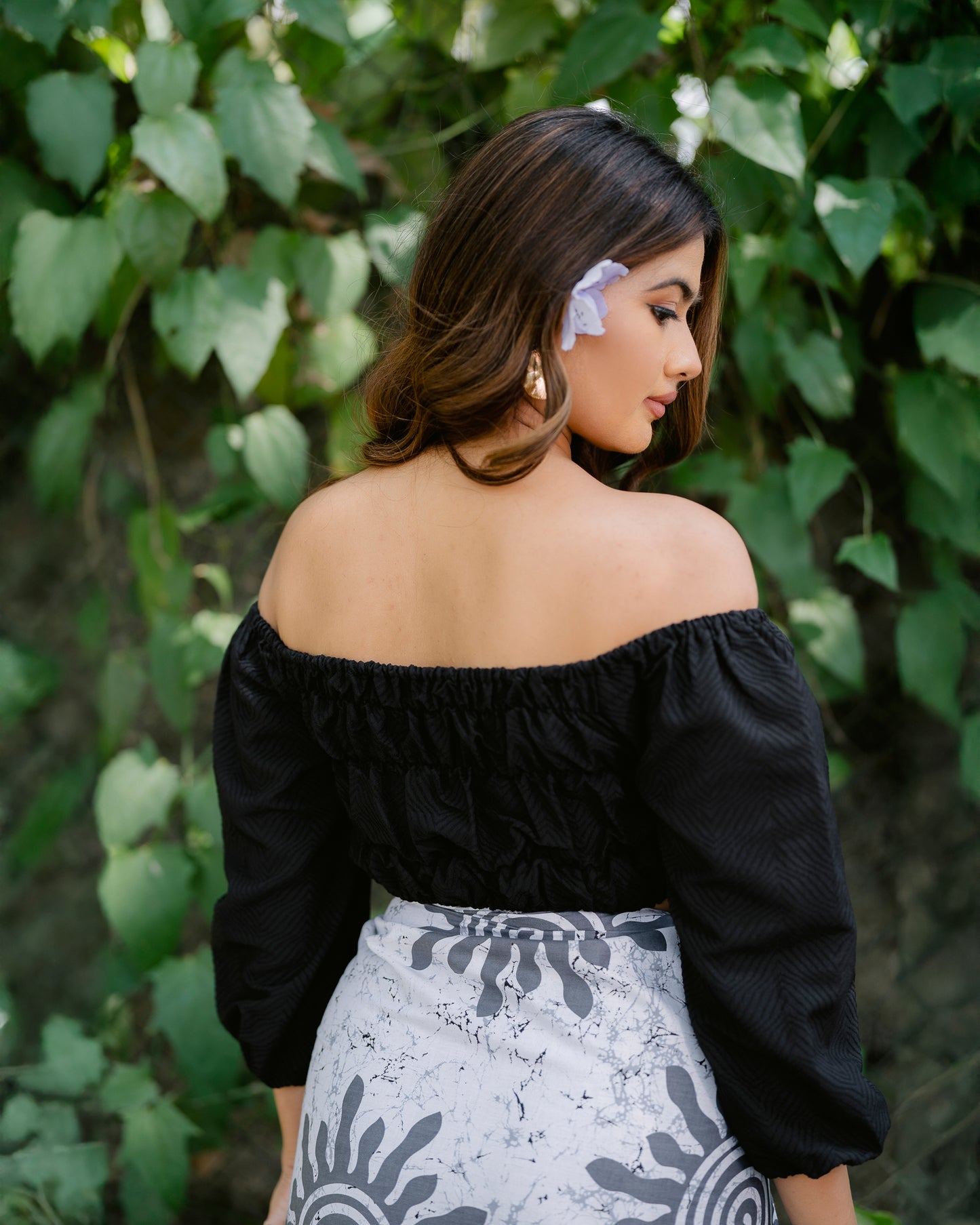 Ruffle Tired Crop Top & Lungi