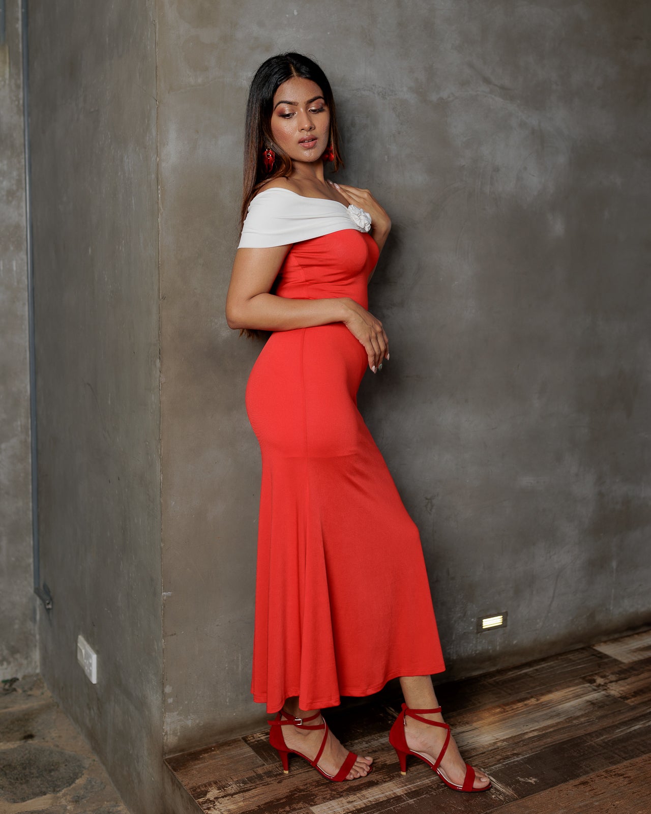 Off Shoulder Flower Detail Dress