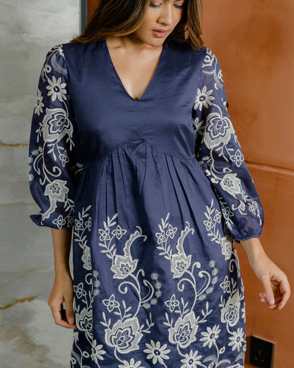 Embroider Detail Long Sleeve Dress