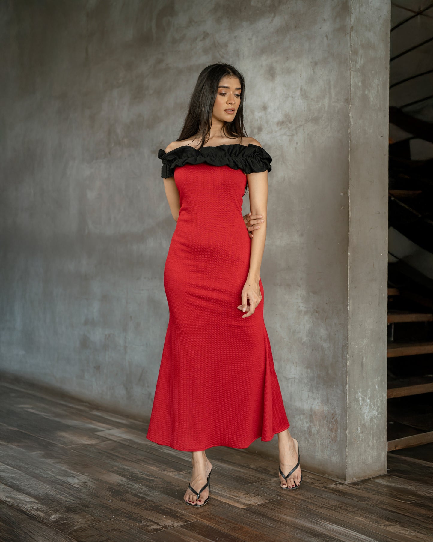 Two-Tone Off-shoulder Detail Dress