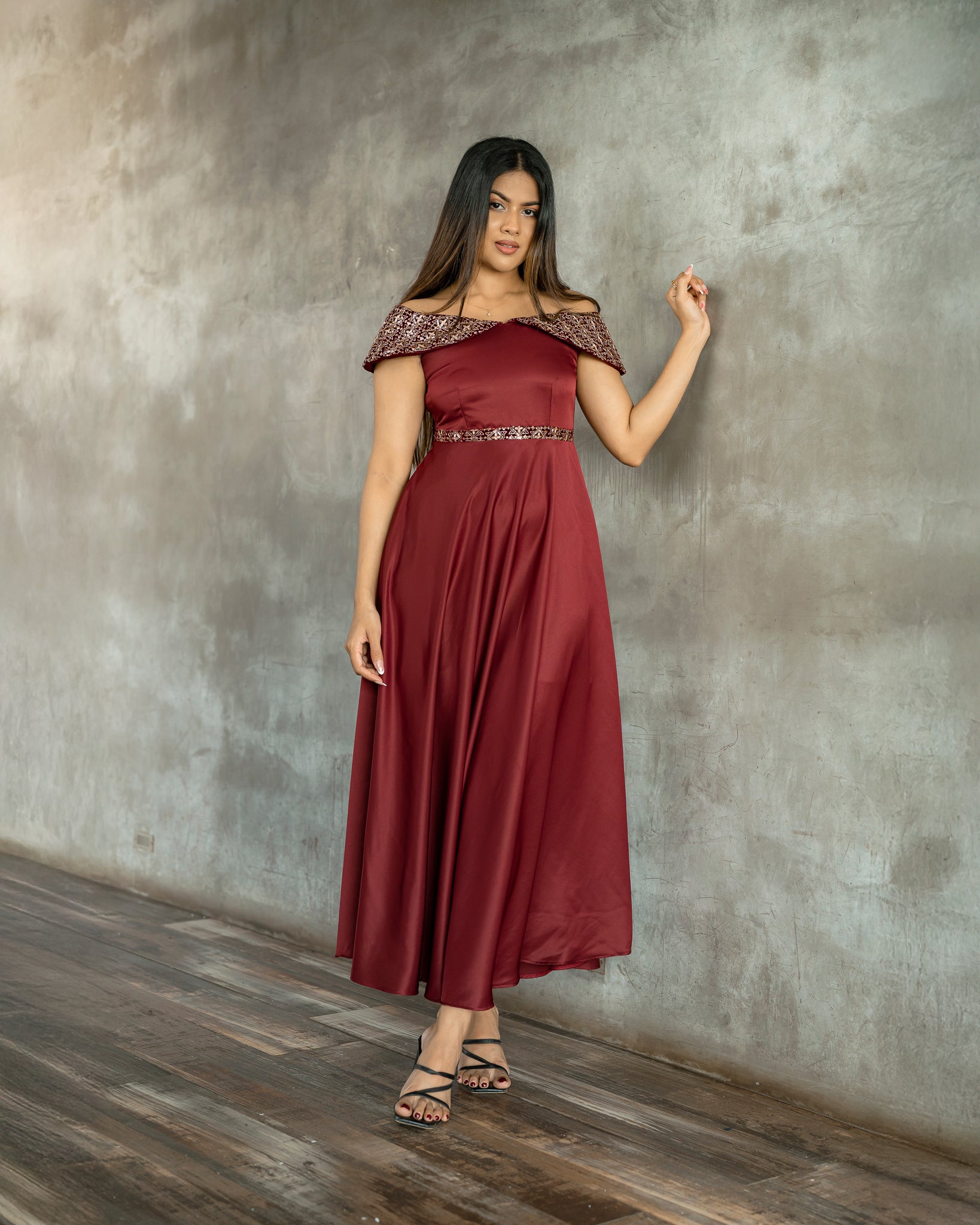 Drop Shoulder Gold Detail Dress