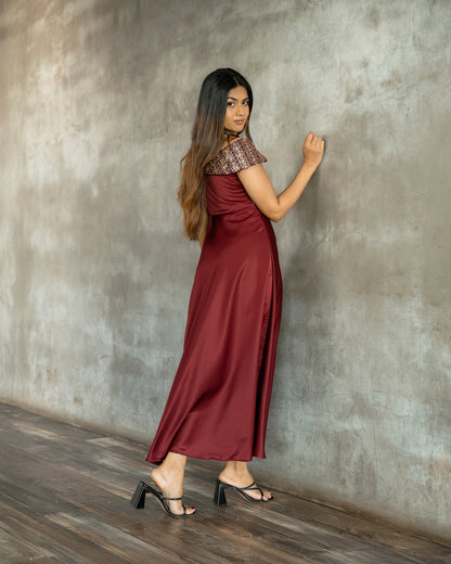 Drop Shoulder Gold Detail Dress